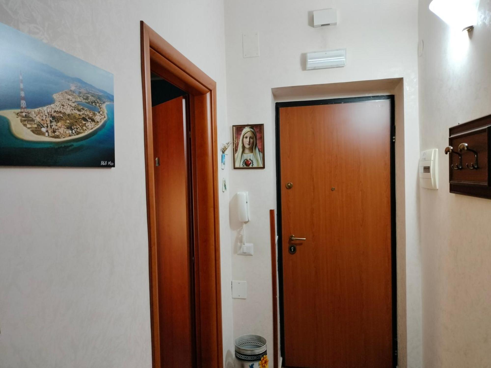 B&B Max Messina Buitenkant foto
